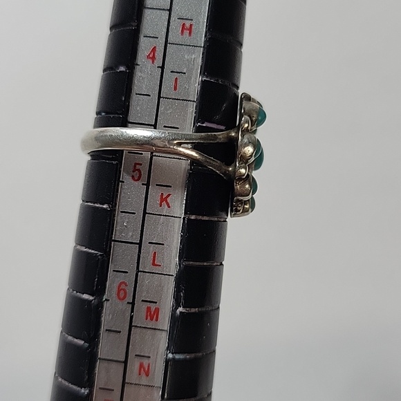 Sterling Silver Turquoise Cluster Ring - Blue - Picture 5 of 6
